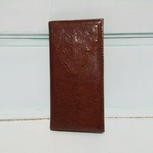 ~NWOT~Vegan Leather Checkbook Cover